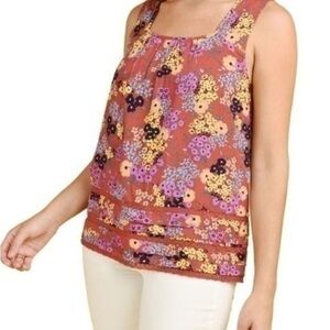 NWT DANIEL RAINN Persephone Floral Square Neckline  Top Size Large
Flowy Fit